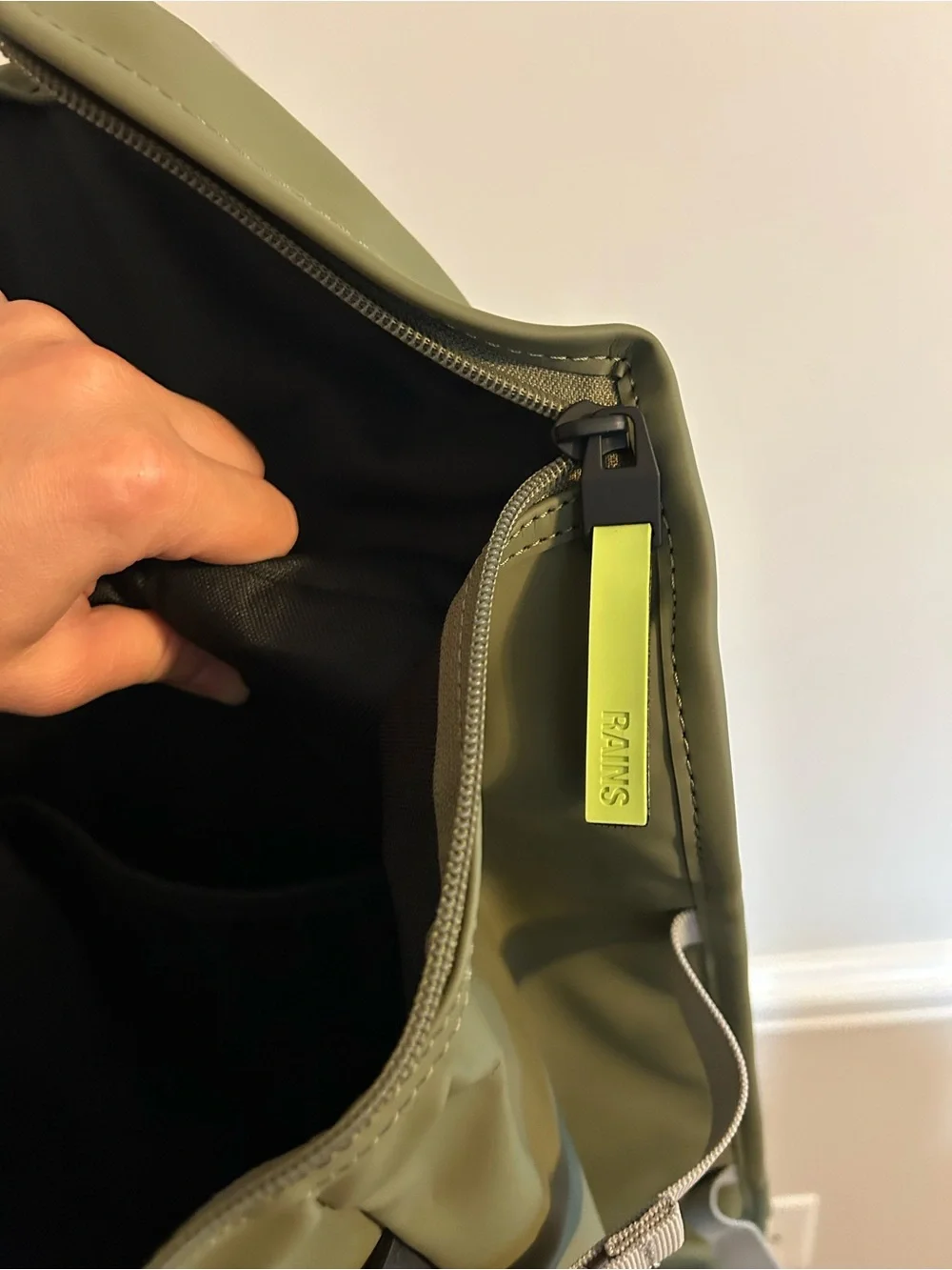 Rains Trail Mountaineer Drawstring Backpack